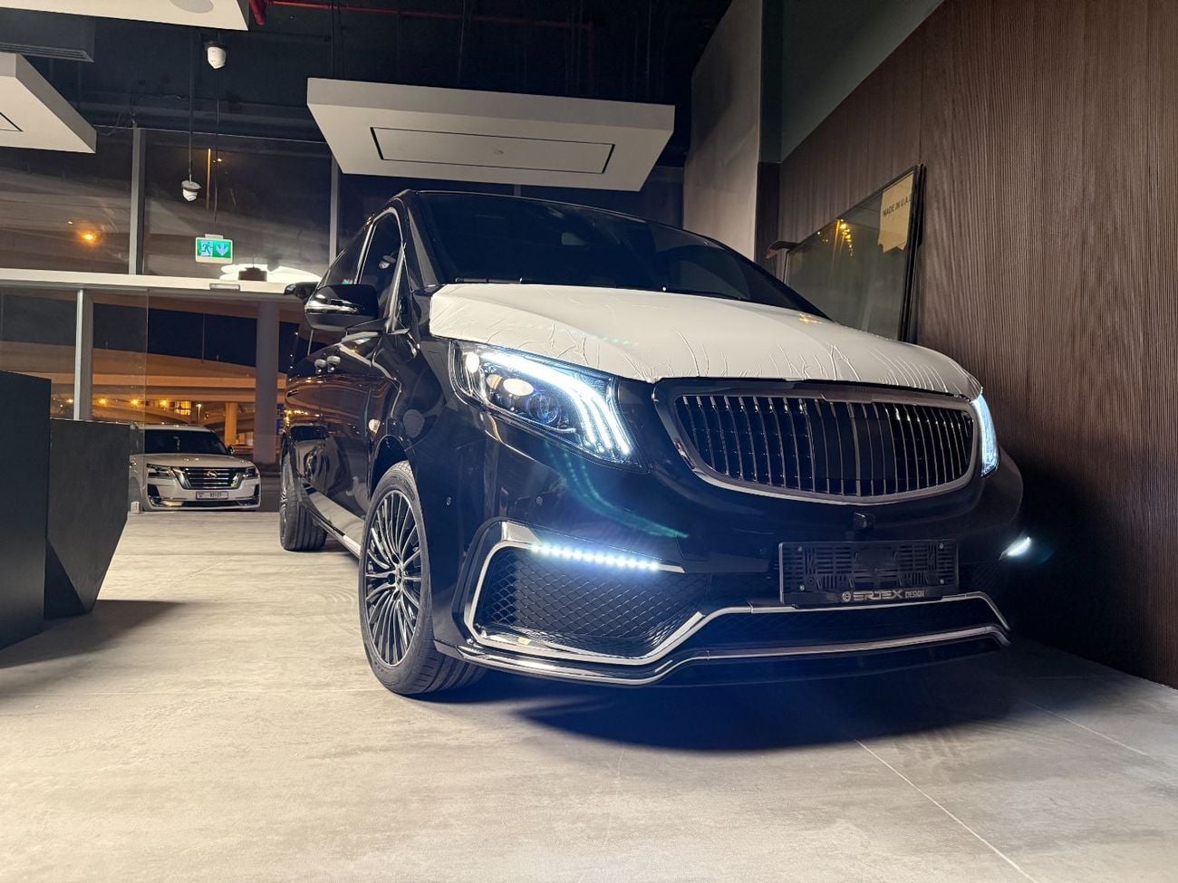 Mercedes Benz Vito TOURER SELECT ERTEX LUXURY CAR DESIGN CO. - 35th YEAR GEOMETRIC