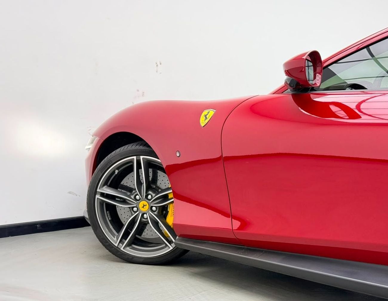 Ferrari Roma STD 2021 Ferrari Roma, 2028 Ferrari Warranty + Service Pack, Full Ferrari Service History, Low Km, GCC