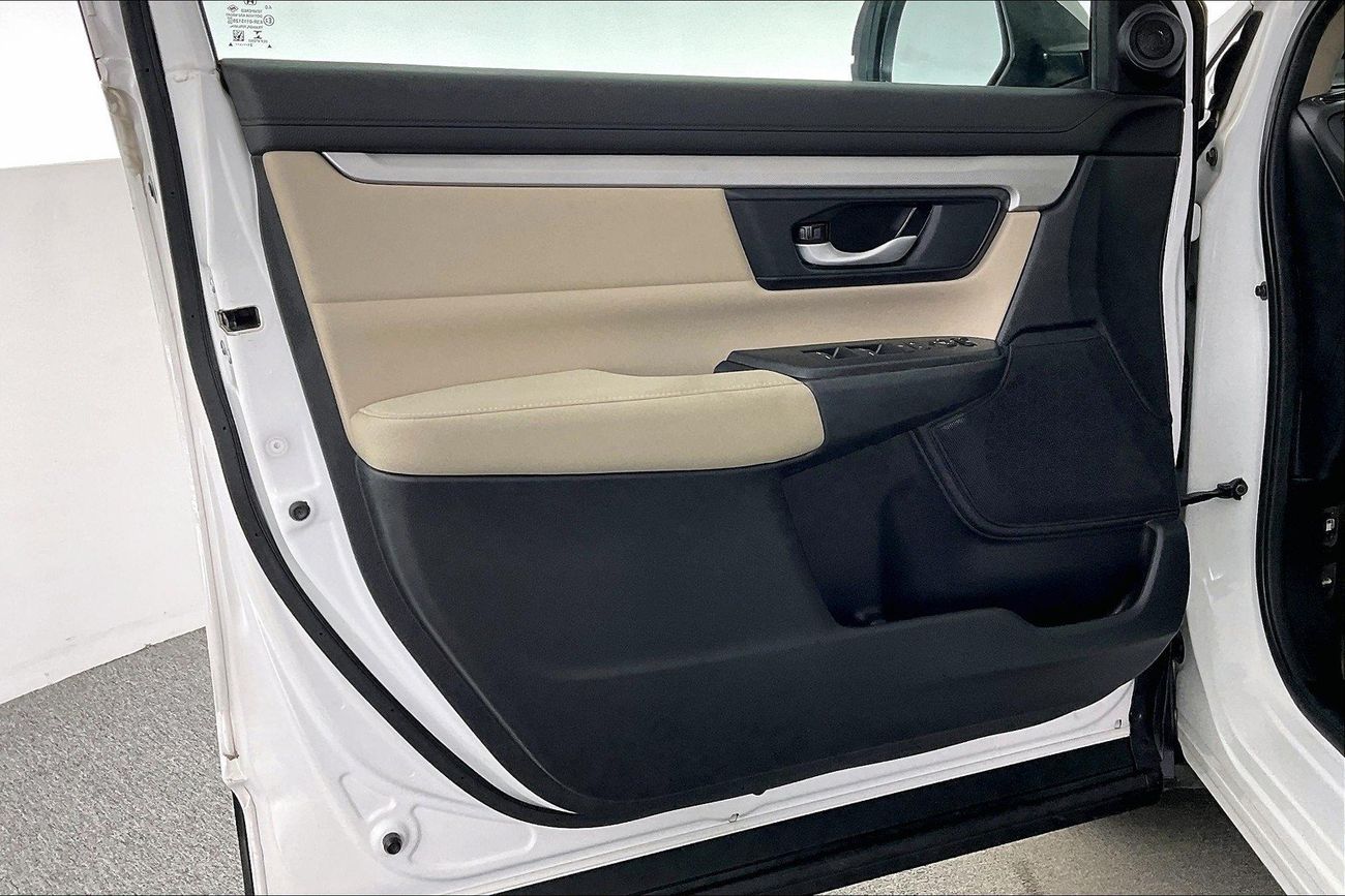 هوندا سي آر في LX | National Day Celebration | شامل الضمان | 0 ﺪﻔﻋﺓ ﺃﻮﻟﻯ