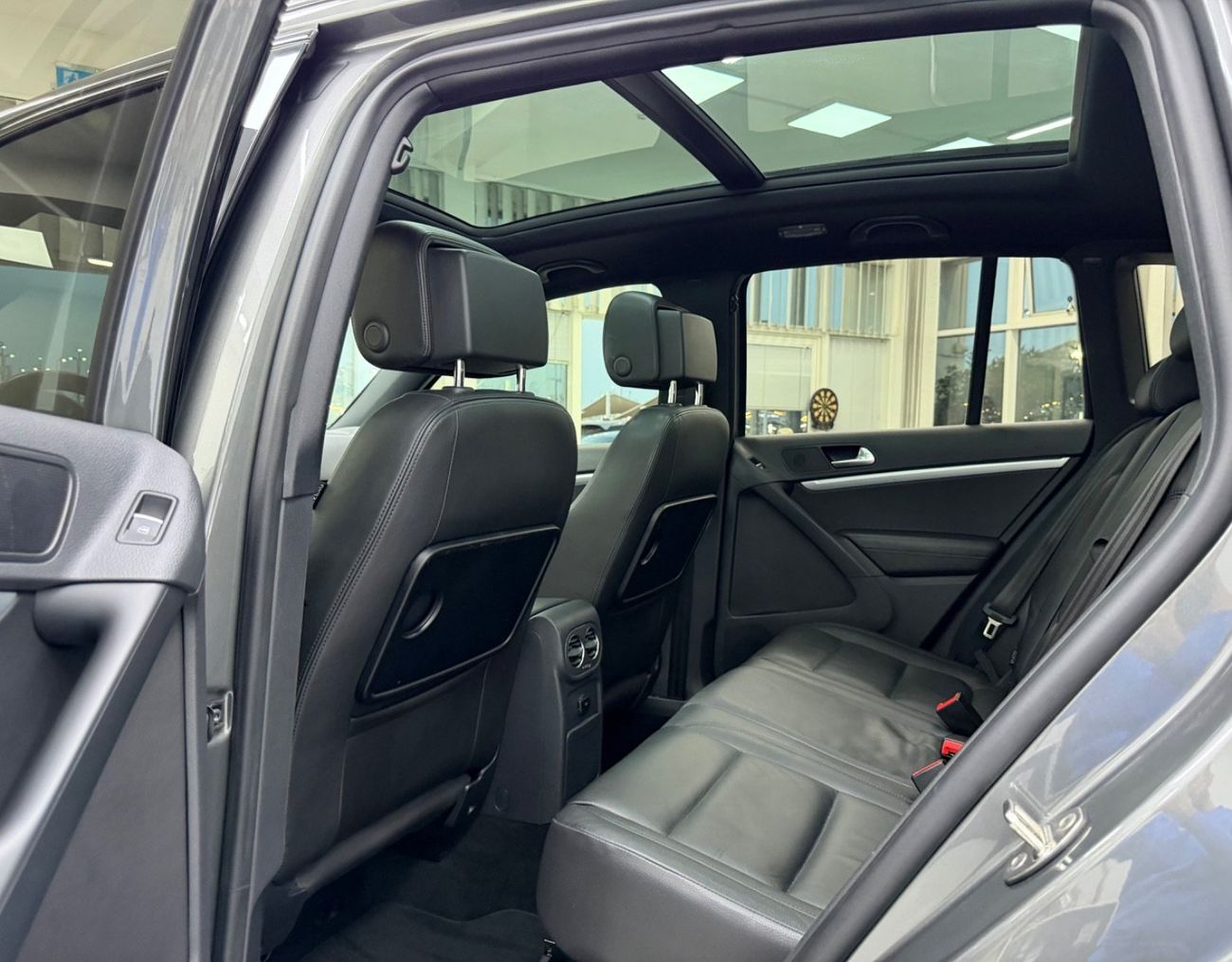 فولكس واجن تيجوان R-Line 2.0L