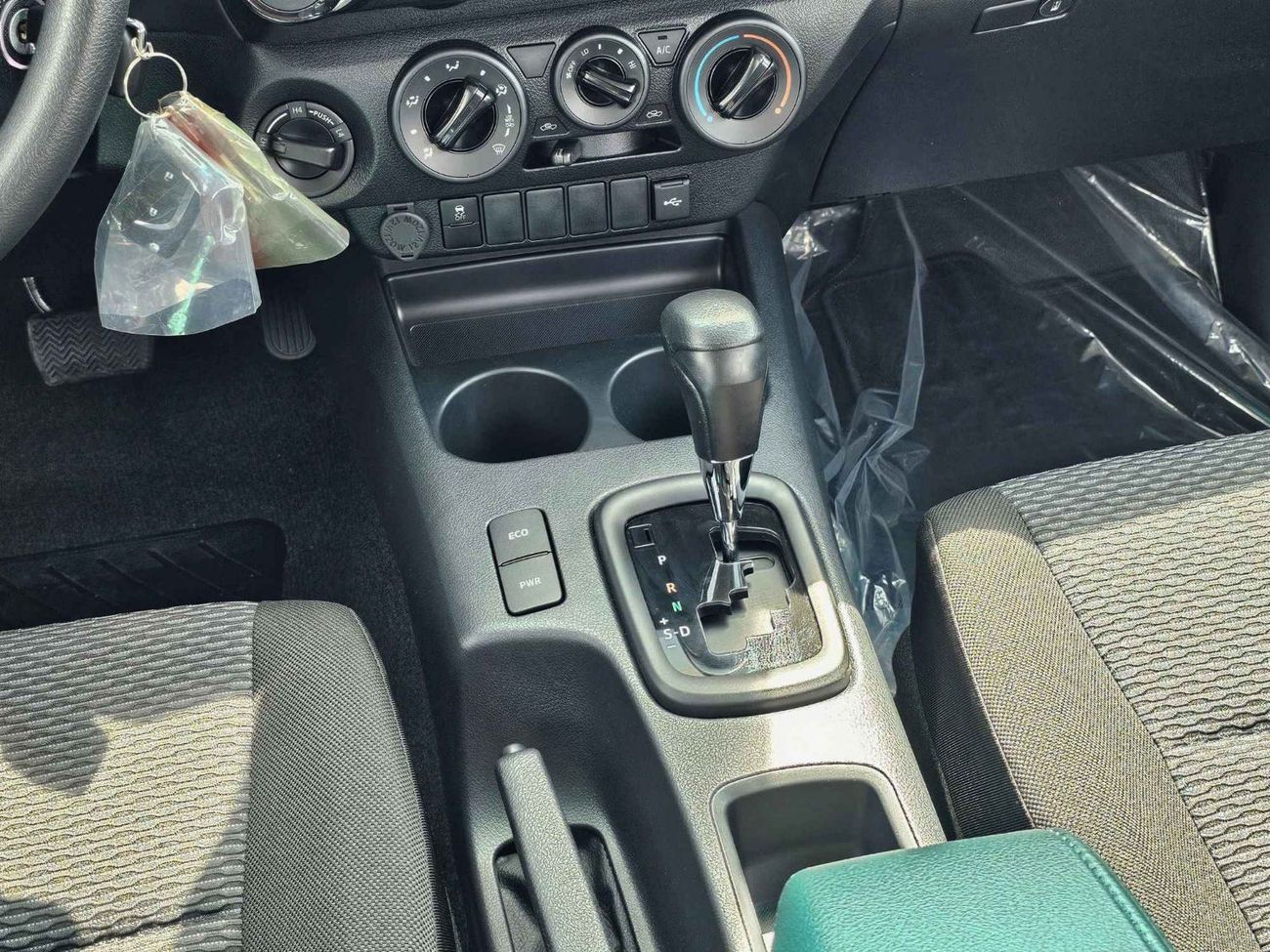 Toyota Hilux NARROW BODY / 2.7L PETROL / POWER WINDOWS / 4WD (CODE # HPDN5AV2)