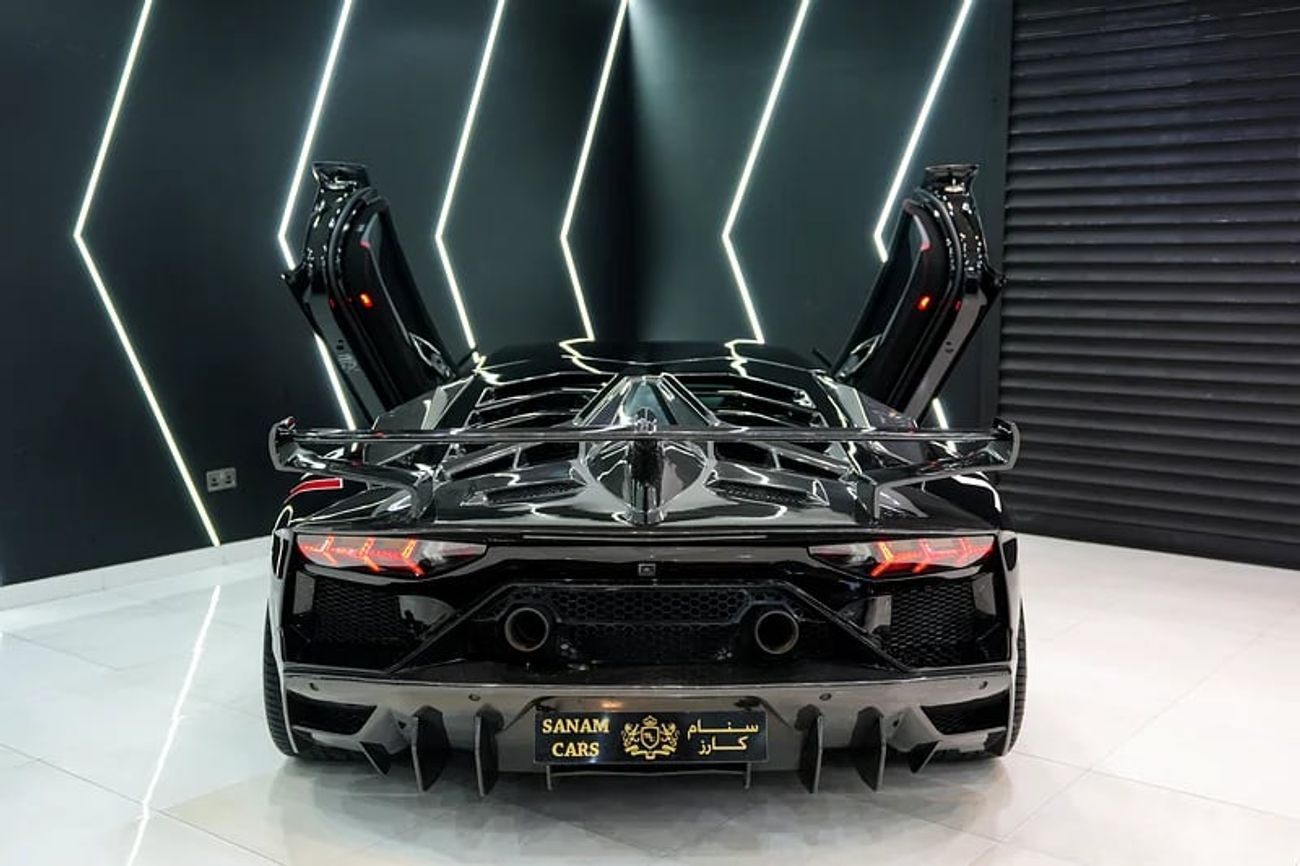 لامبورغيني أفينتادور SVJ Body Kit, Full Carbon Package, Front Lift, Very Low KM, GCC Specs!!