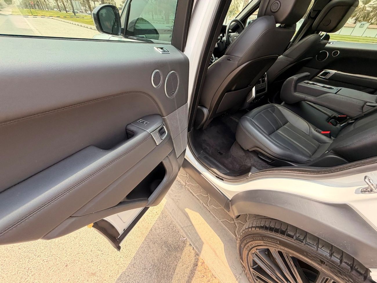 Land Rover Range Rover Sport HSE DYNAMIC