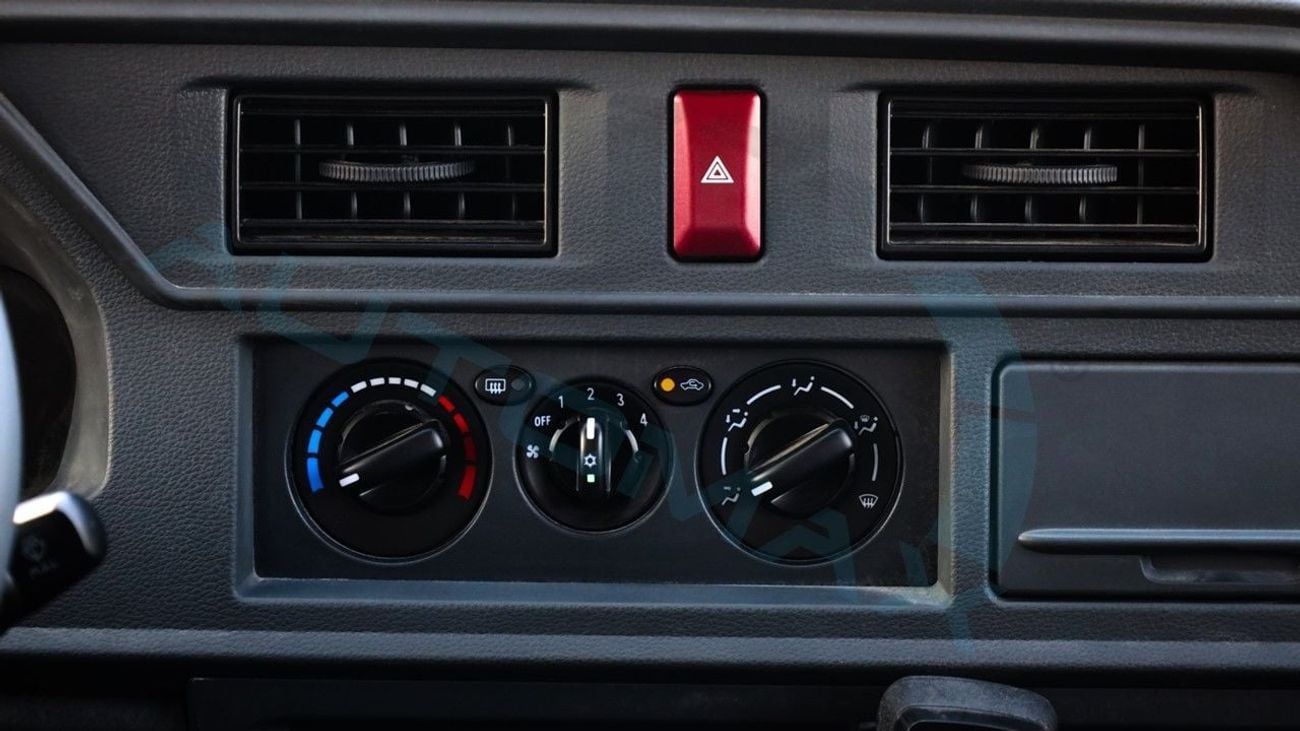 CMC D 260 Panel Van 2.4L RWD 2025 GCC 0Km With 3 Years Or 100,000 Km Warranty