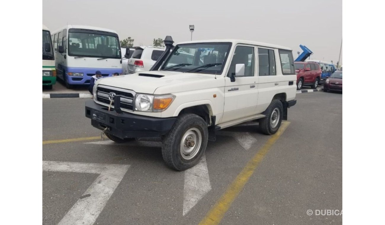 تويوتا لاند كروزر هارد توب land cruiser RIGHT HAND HAND(Stock no PM 560 )