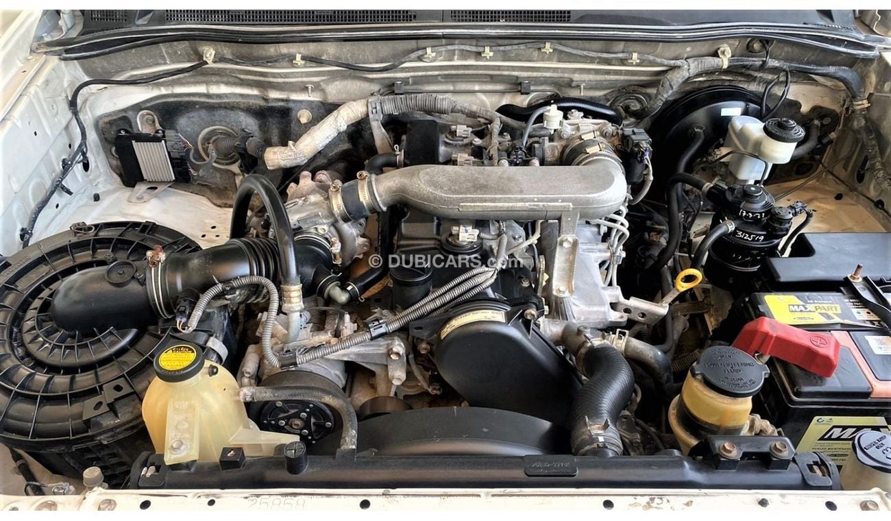 Toyota Hilux DIESEL 4X4 DOUBLE CABIN ,MANUAL GEAR