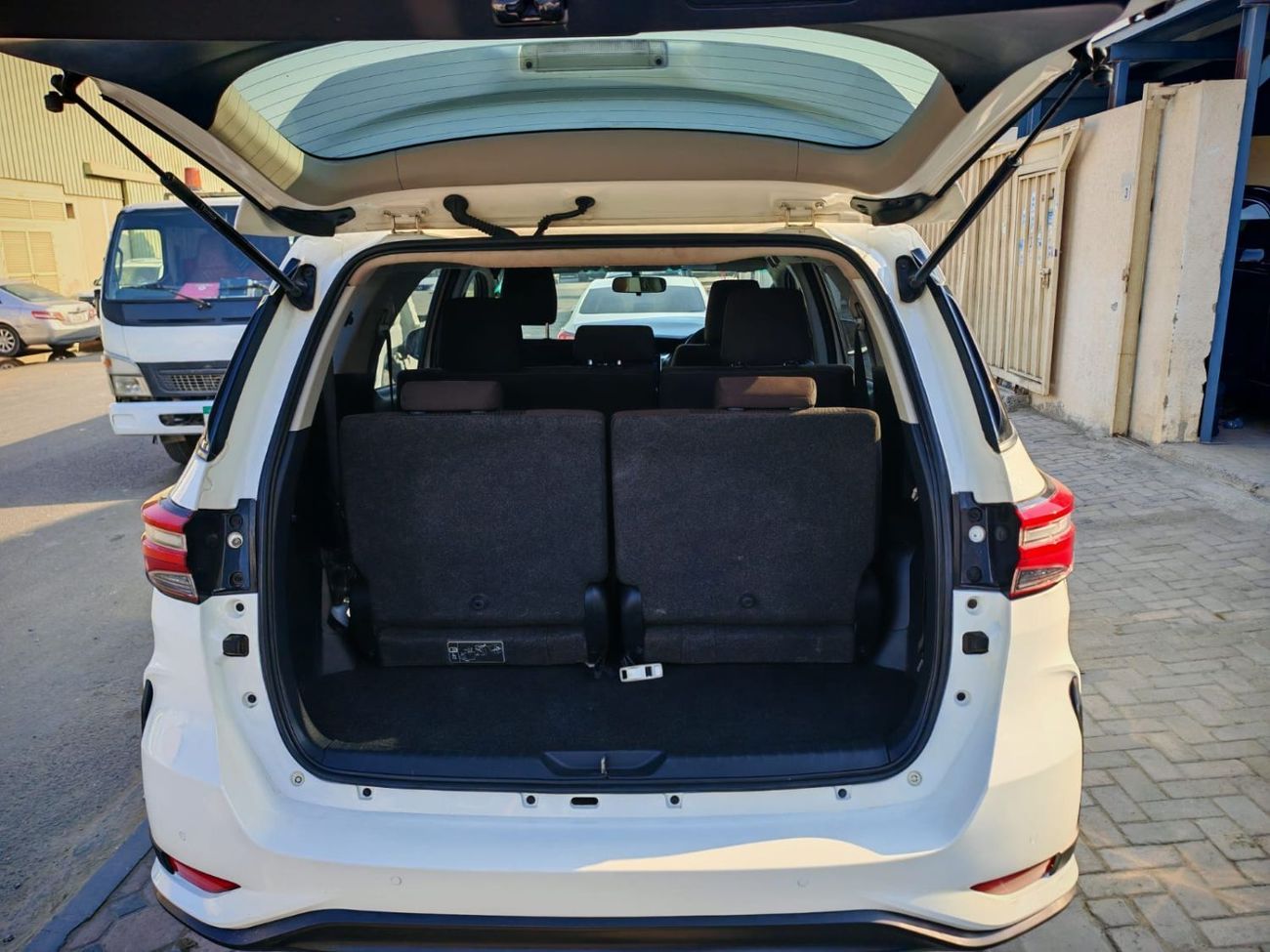 تويوتا فورتونر VX2 4X4 Diesel 2.8L