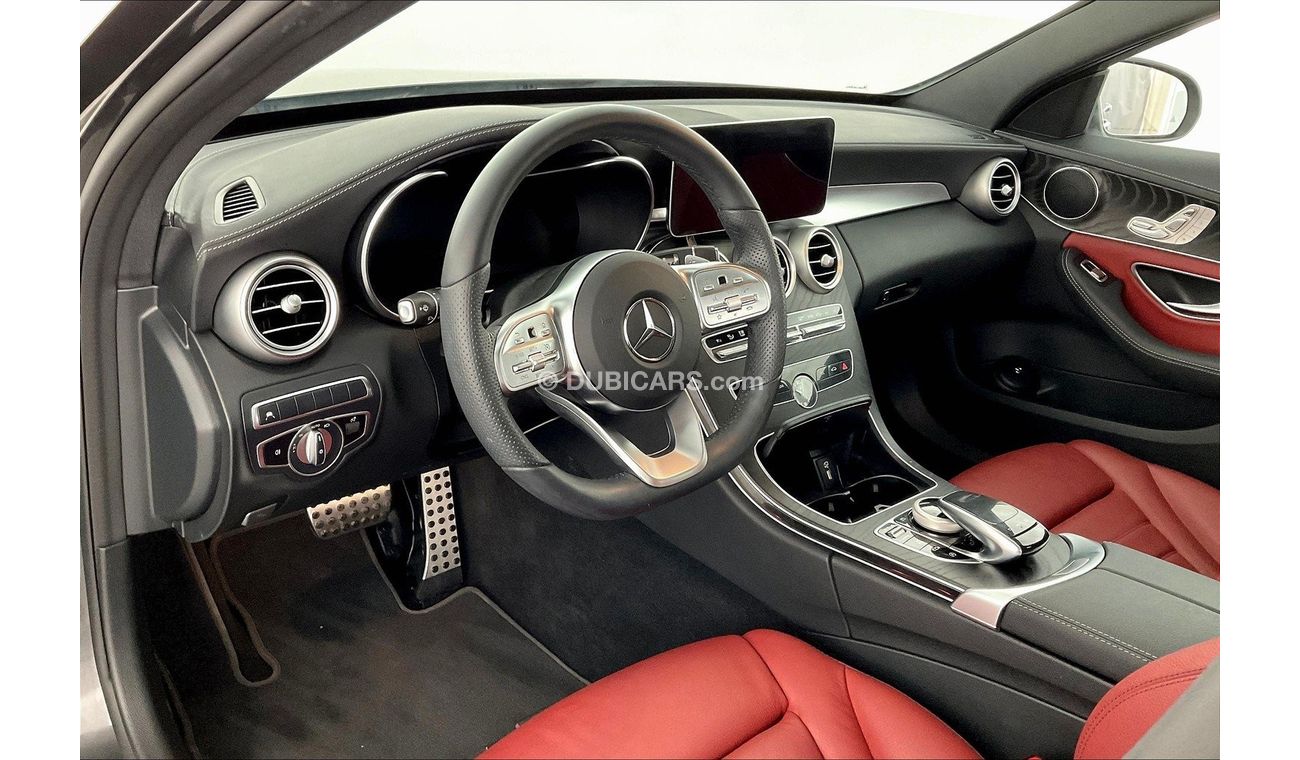 Mercedes-Benz C 200 Premium (AMG Line)