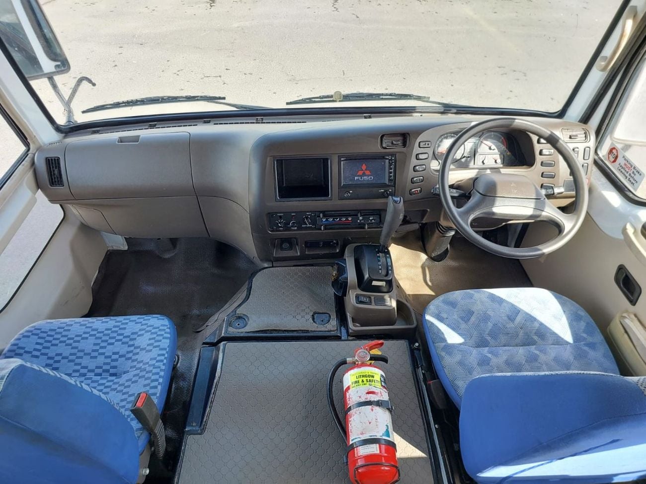 Mitsubishi Rosa MITSUBISHI ROSA BUS RHD 2015 MODEL 4.9 L DIESEL AUTOMATIC(PM30025)