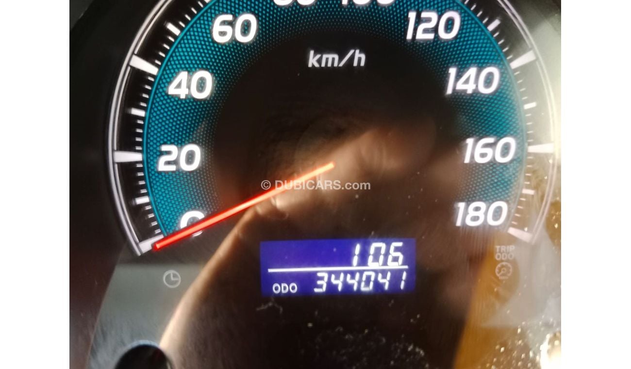 Toyota Hiace TOYOTA HIACE COMMUTER VAN RIGHT HAND DRIVE(PM05477)