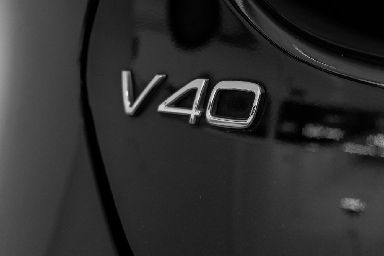 Volvo V40 T5 R-Design