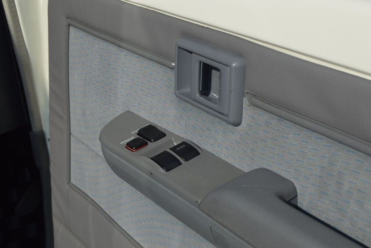 Toyota Land Cruiser 70 3 Doores