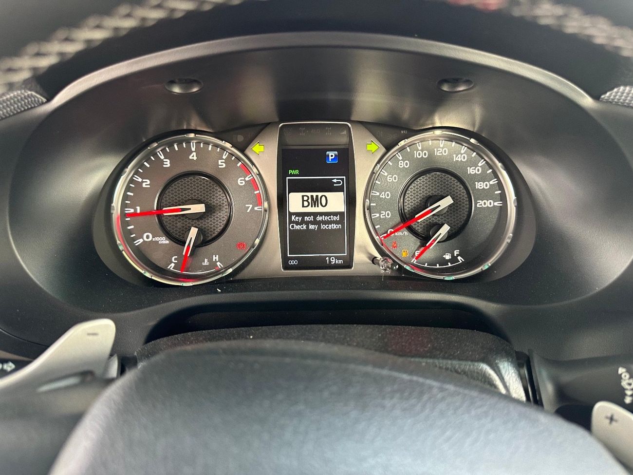 تويوتا هيلوكس GR Sport 4.0L