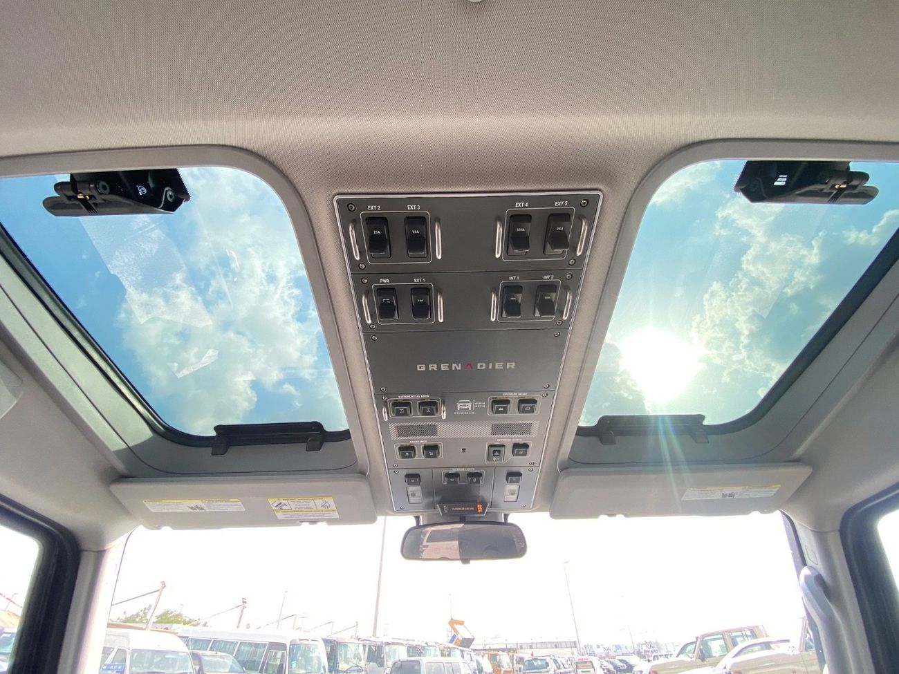 إينيوس غرينادير QuarterMaster