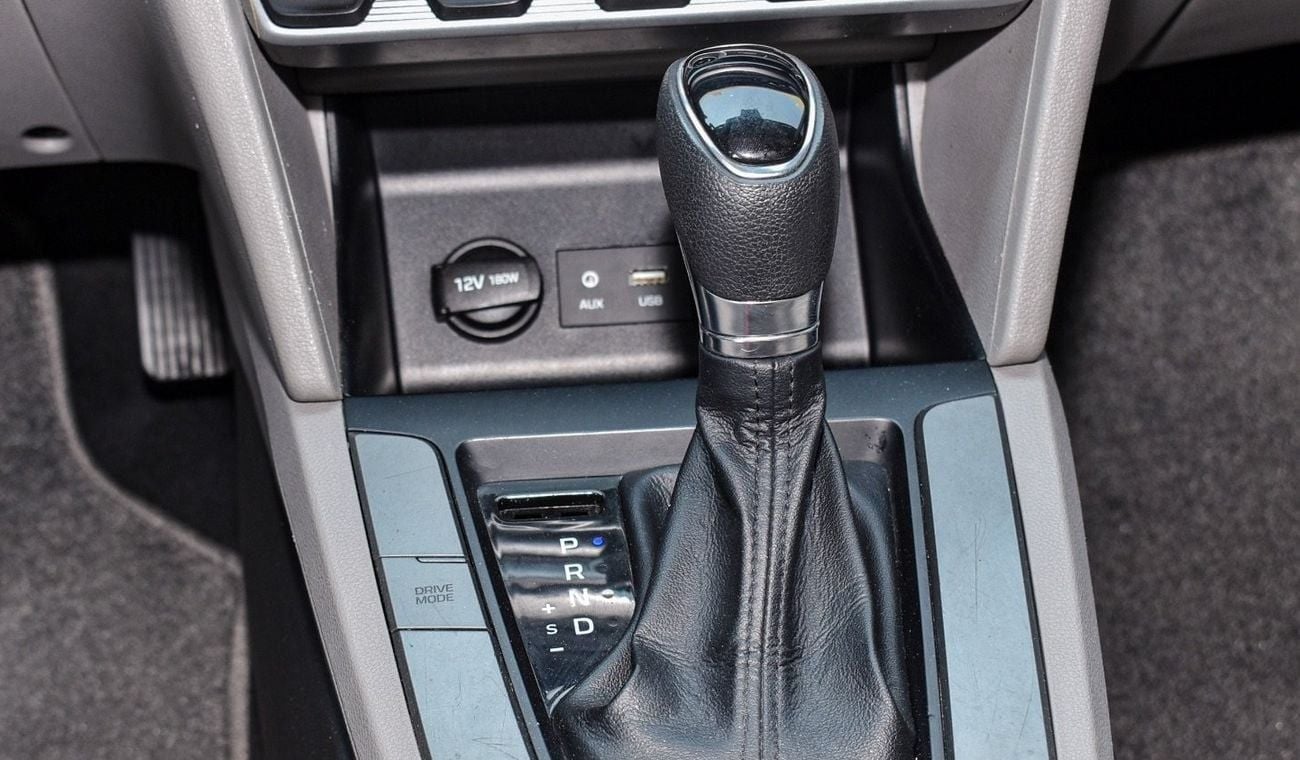 Hyundai Elantra Comfort 2.0L