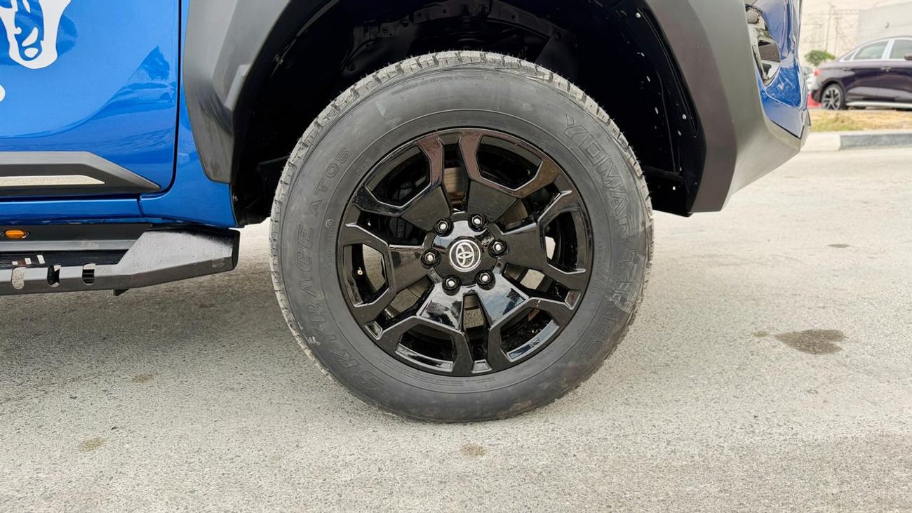 تويوتا هيلوكس -