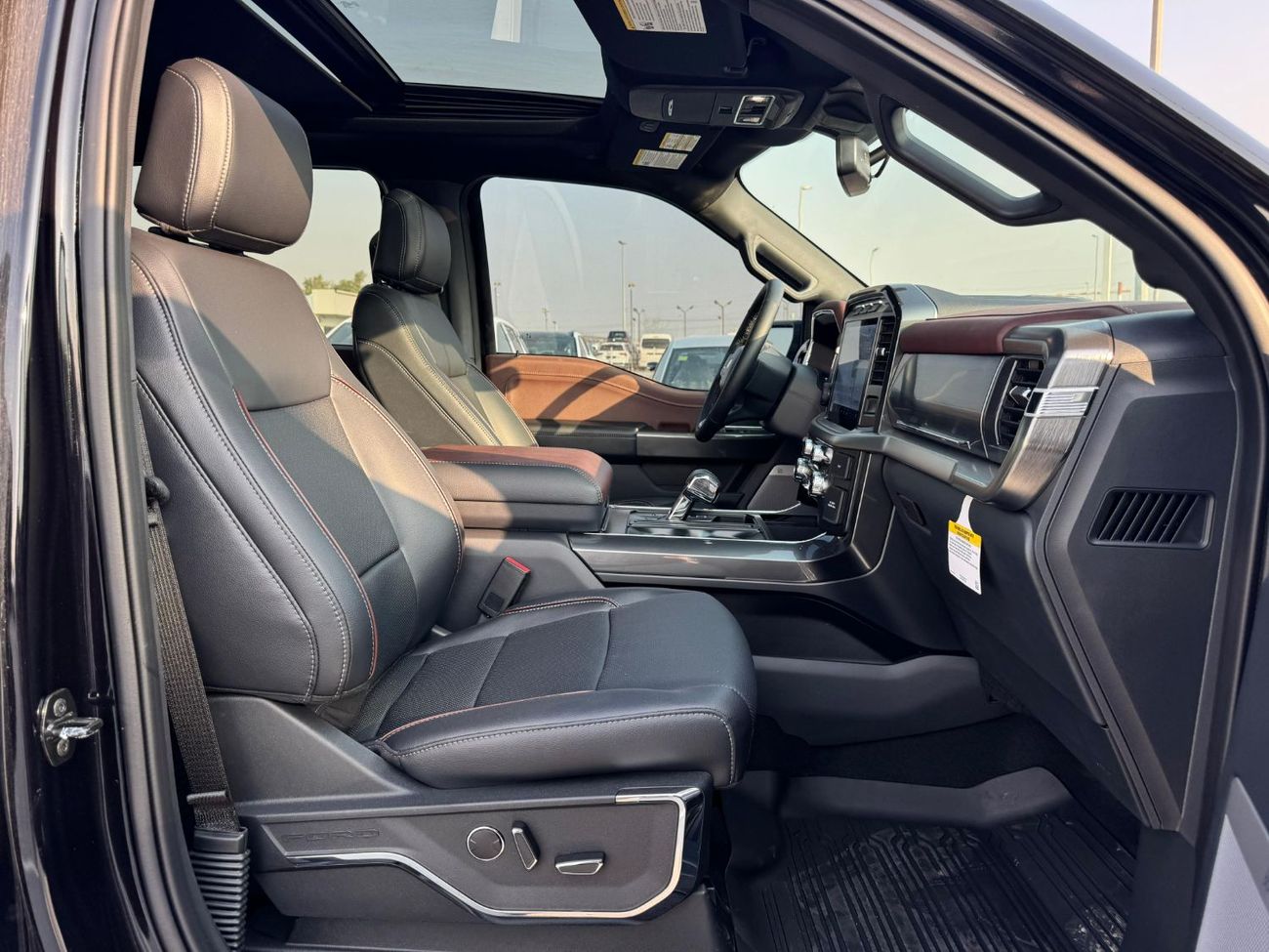 Ford F 150 Lariat Special Edition 3.5L Lariat 3.5L Petrol V6 2023 Export Price @ 165,000 AED