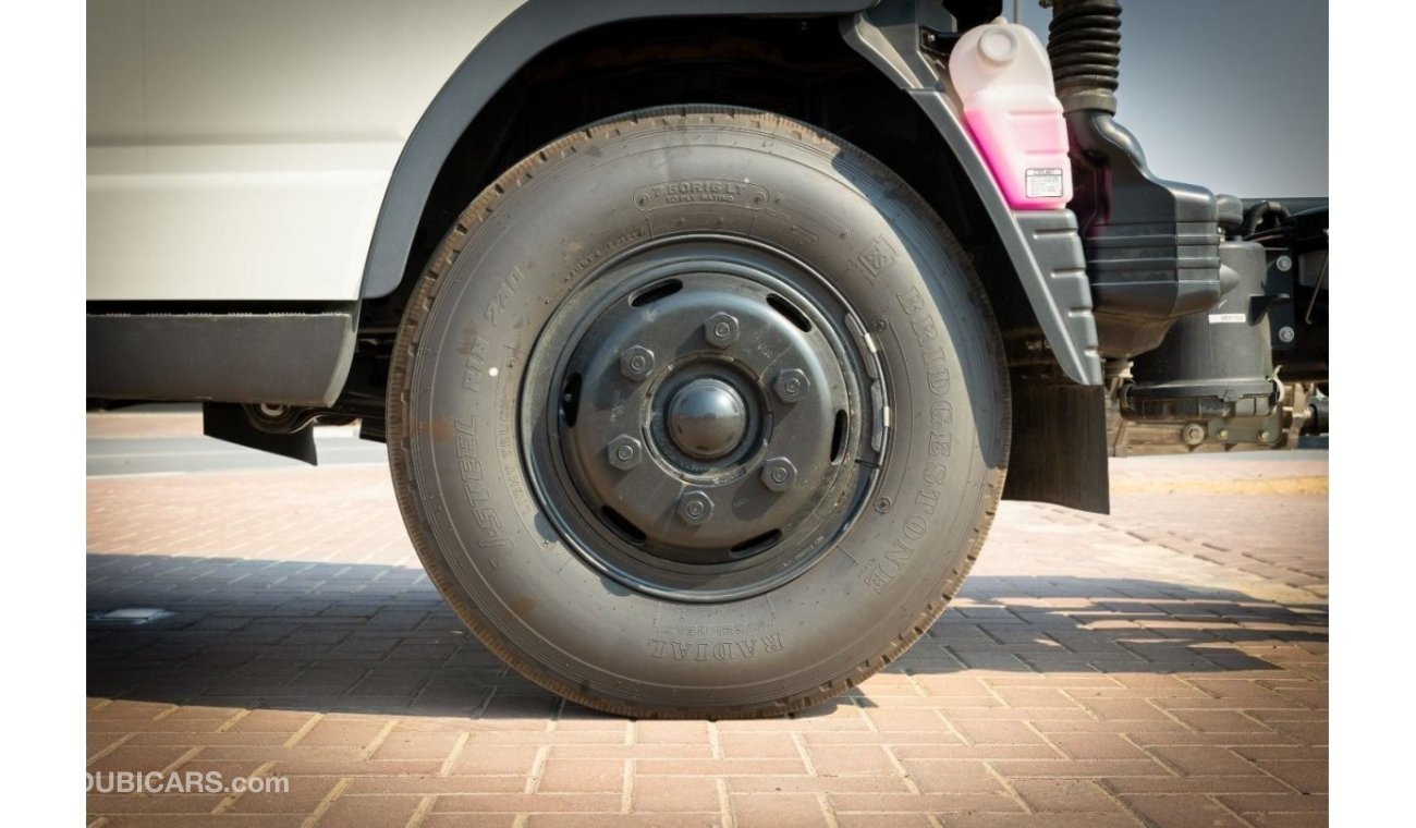 Mitsubishi Fuso Canter Fuso 4.2L M/T 4x2 Diesel Long Chassis | 100L Fuel Tank | POWER STEERING | 2023