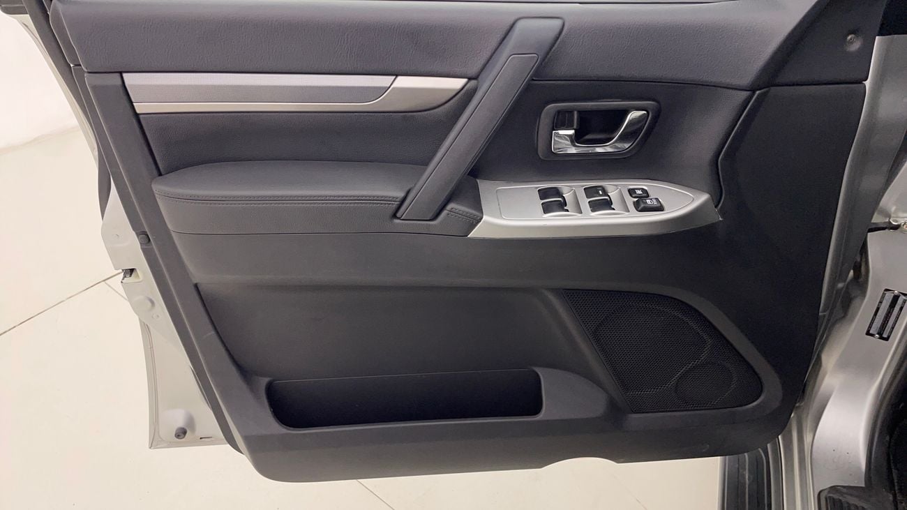 Mitsubishi Pajero GLS MIDLINE 3 | Zero Down Payment | Home Test Drive