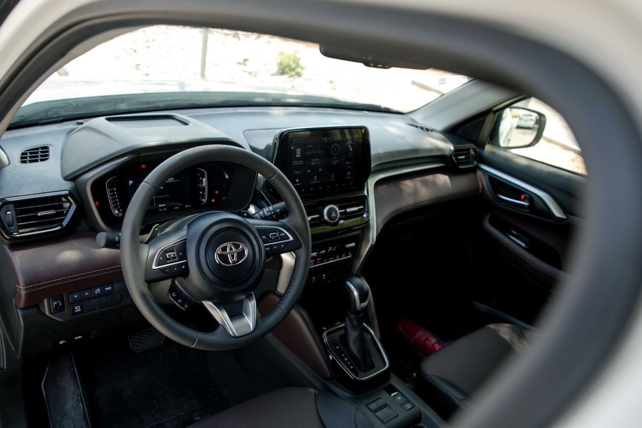 Toyota Urban Cruiser GLX 1.5L - Pearl White & Black Inside Bordeaux | Export Only