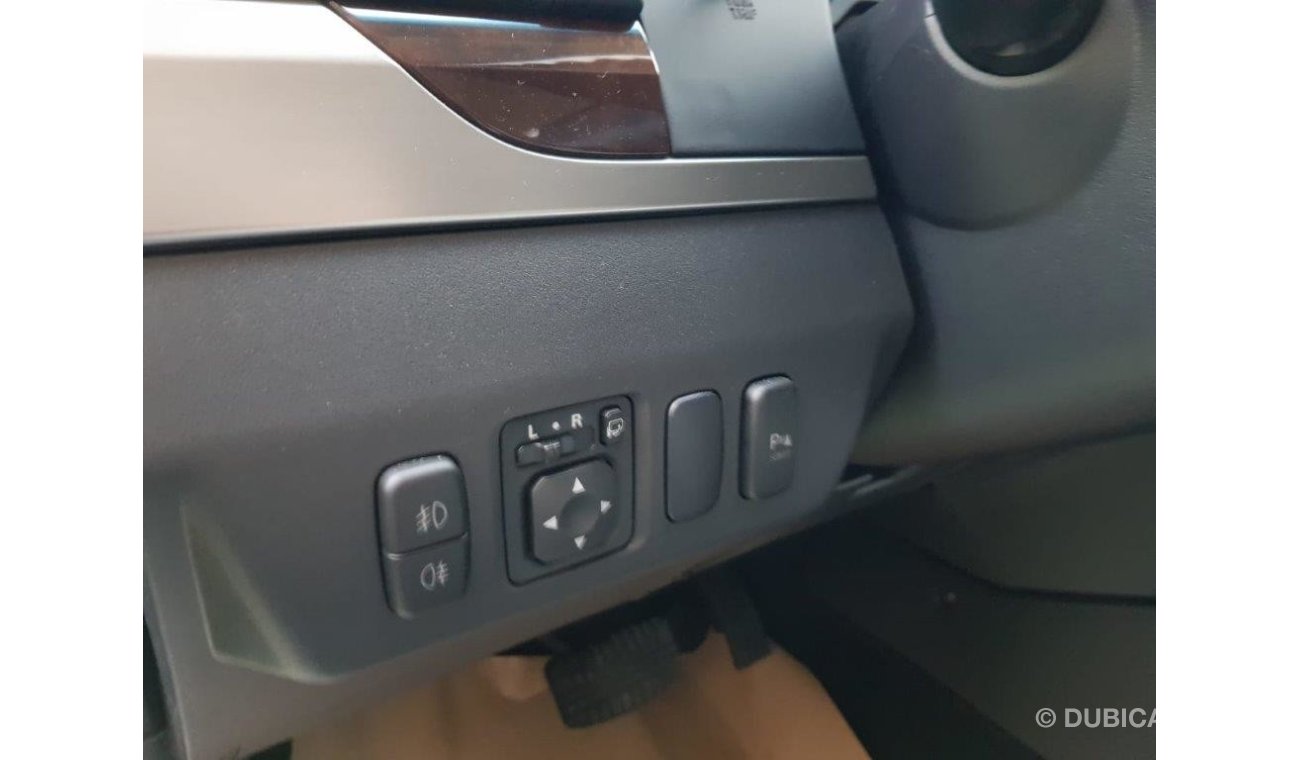 ميتسوبيشي باجيرو 2019-GLS 3.8l LWB H/L Leather Seats Sunroof Gold Package only for Export (Export only)