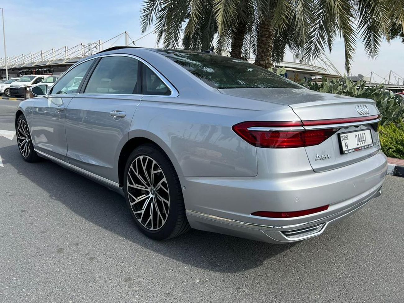 Audi A8 A8L QUATTRO