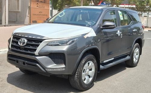 Toyota Fortuner 2024 Toyota Fortuner SR5 7-Seater 2.4L 4-Cyl Turbo Diesel A/T 4x4 Export Only