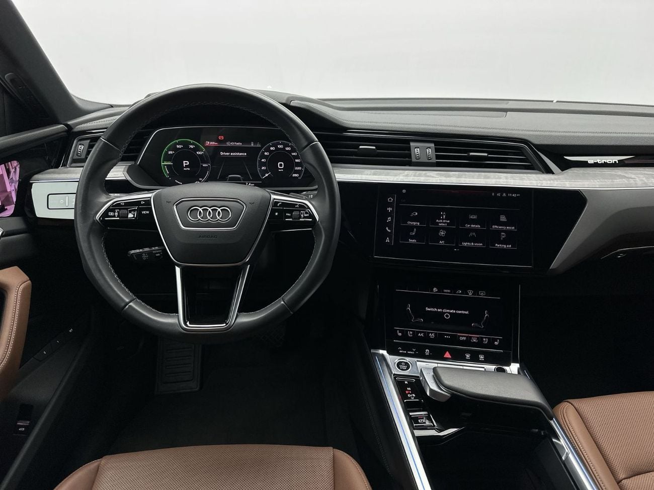 Audi Q8 etron 55 quattro S Line Q8 Sportback S line 55 e-tron quat 408hp Progress (Ref# 015924)