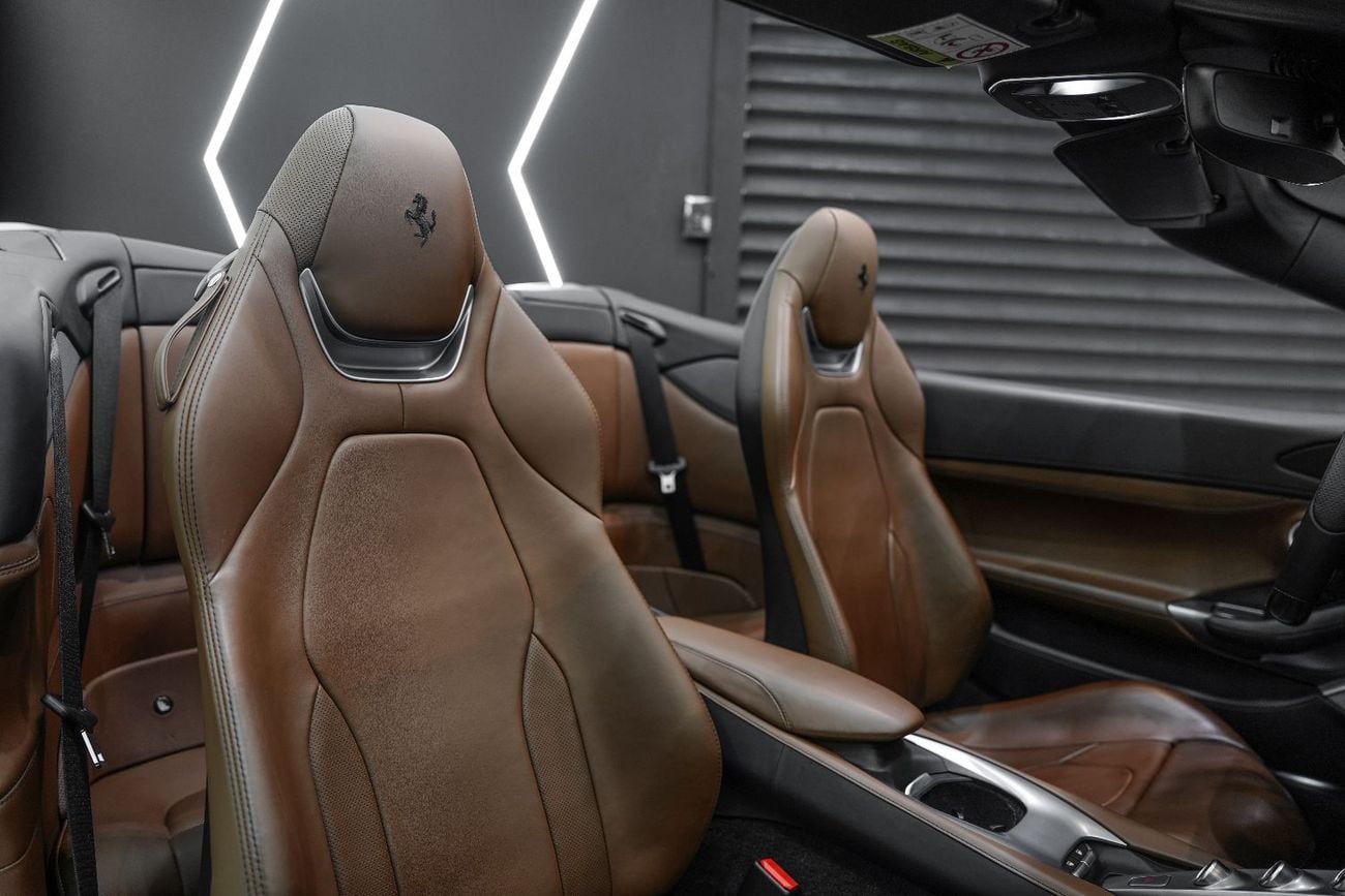 فيراري بورتوفينو Std 3.9L Very Low KM | Al Tayer Warrany + Service | Full Service History!!