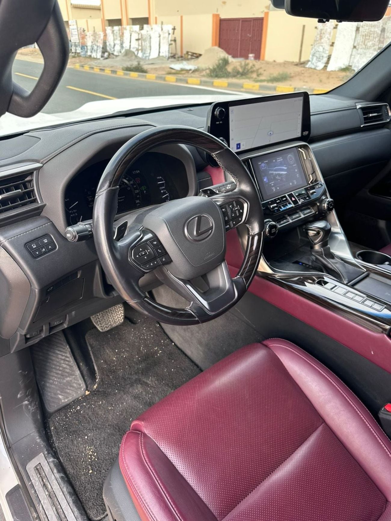 Lexus LX 600 3.5L twin-turbo V6