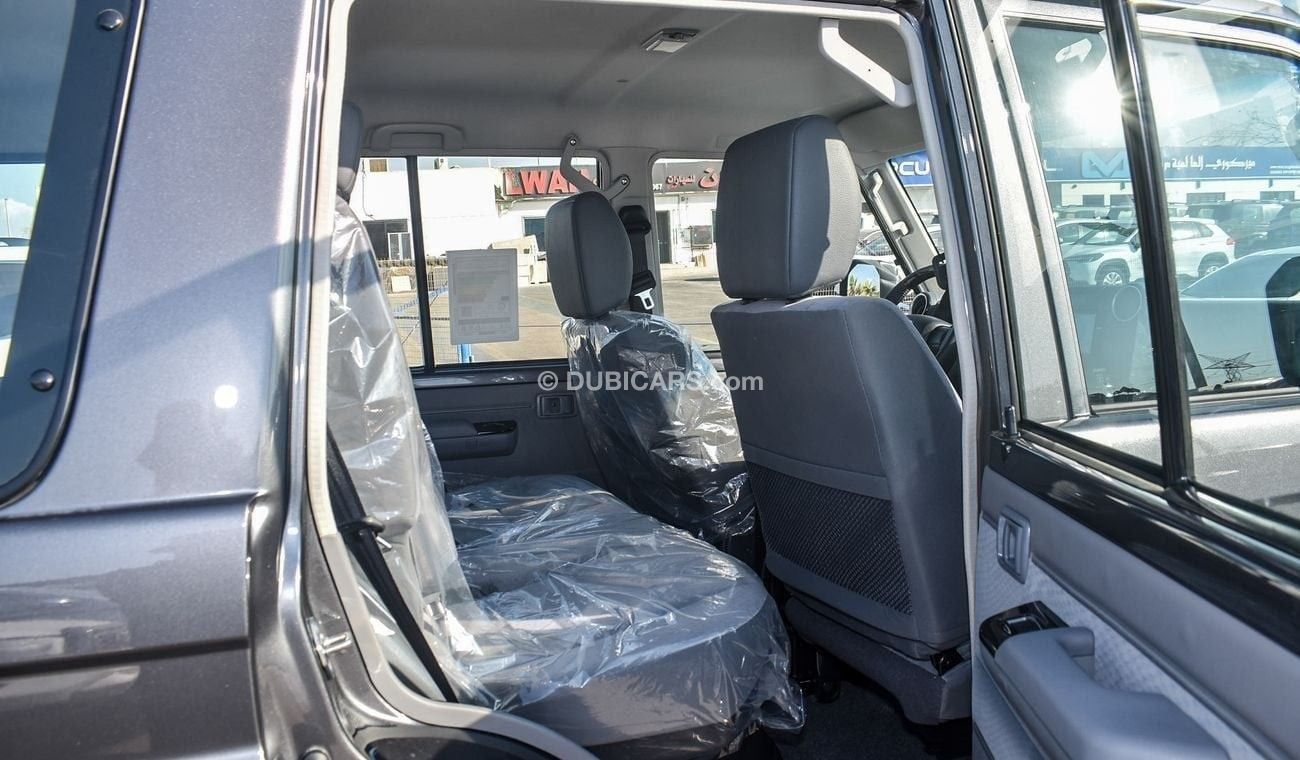 Toyota Land Cruiser 70 LC76 Hardtop 4.5L Diesel M/T Full Option