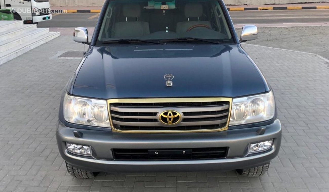 Toyota Land Cruiser GXR V6