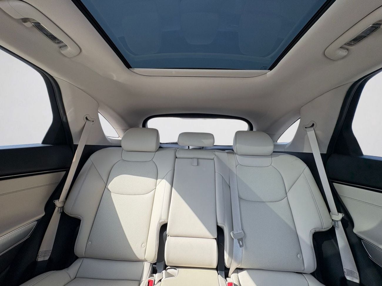 جينيسس GV70 PREMIUM AED 2,240 P.M | 0% DOWN PAYMENT | GENESIS GV70 2.5T AWD | 2.5L TURBO – 304 HP | 2025