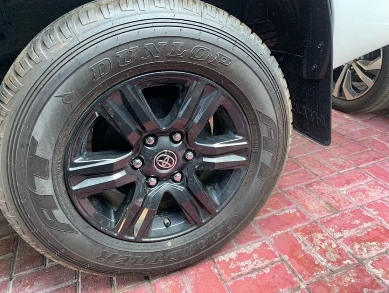 تويوتا هيلوكس 2025 TOYOTA HILUX D/C GLXS-V 2.7L V4 AT FULL OPTION