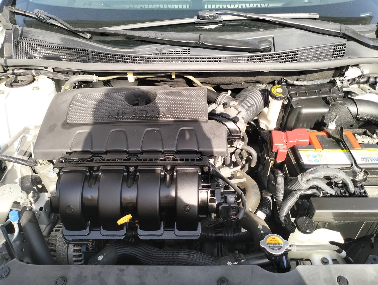 نيسان سنترا SV