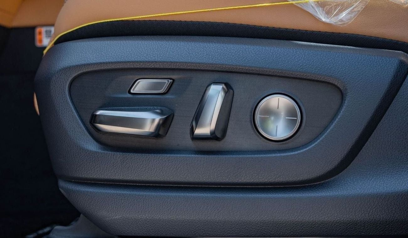 Lexus LX 600 2025 Lexus LX600 Signature 3.5L Petrol AT Black