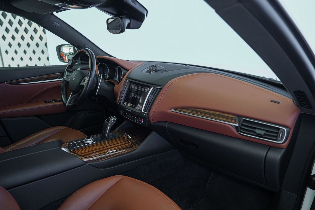 مازيراتي ليفونت S 3.0L (424 HP)