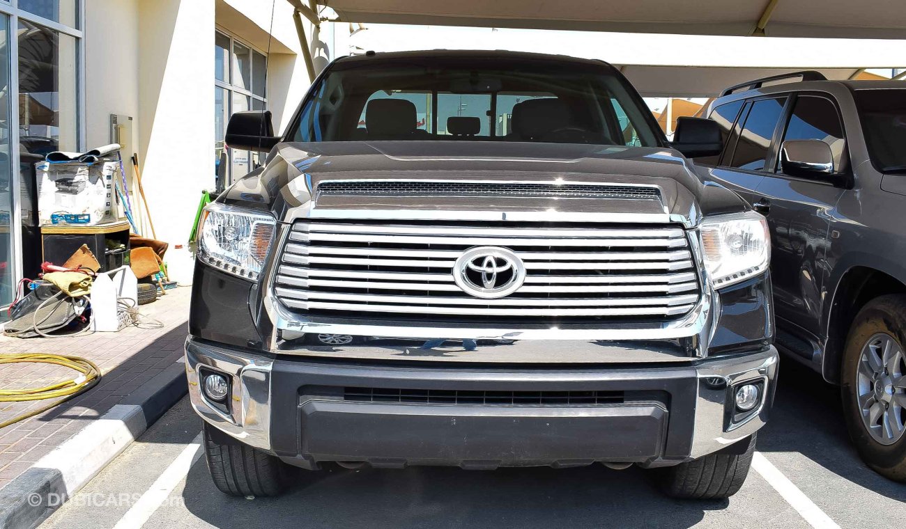 Toyota Tundra 5.7L V8 SR5 TSS