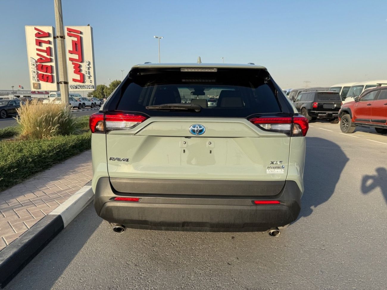 تويوتا راف ٤ XLE 2.5L