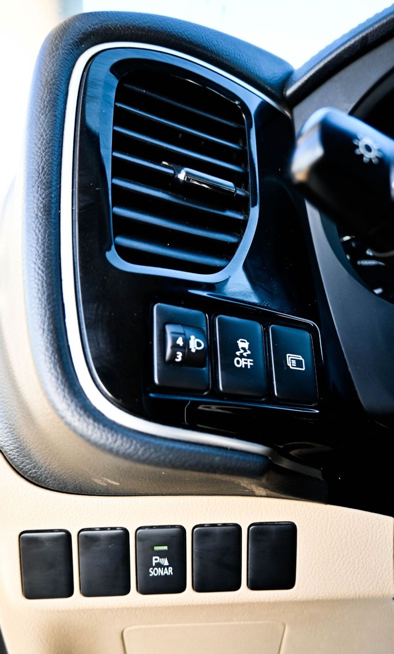 Mitsubishi Outlander MITSUBISHI OUTLANDER 2022 GCC  _ GLX 4X4 _ IN EXCELLENT CONDITION