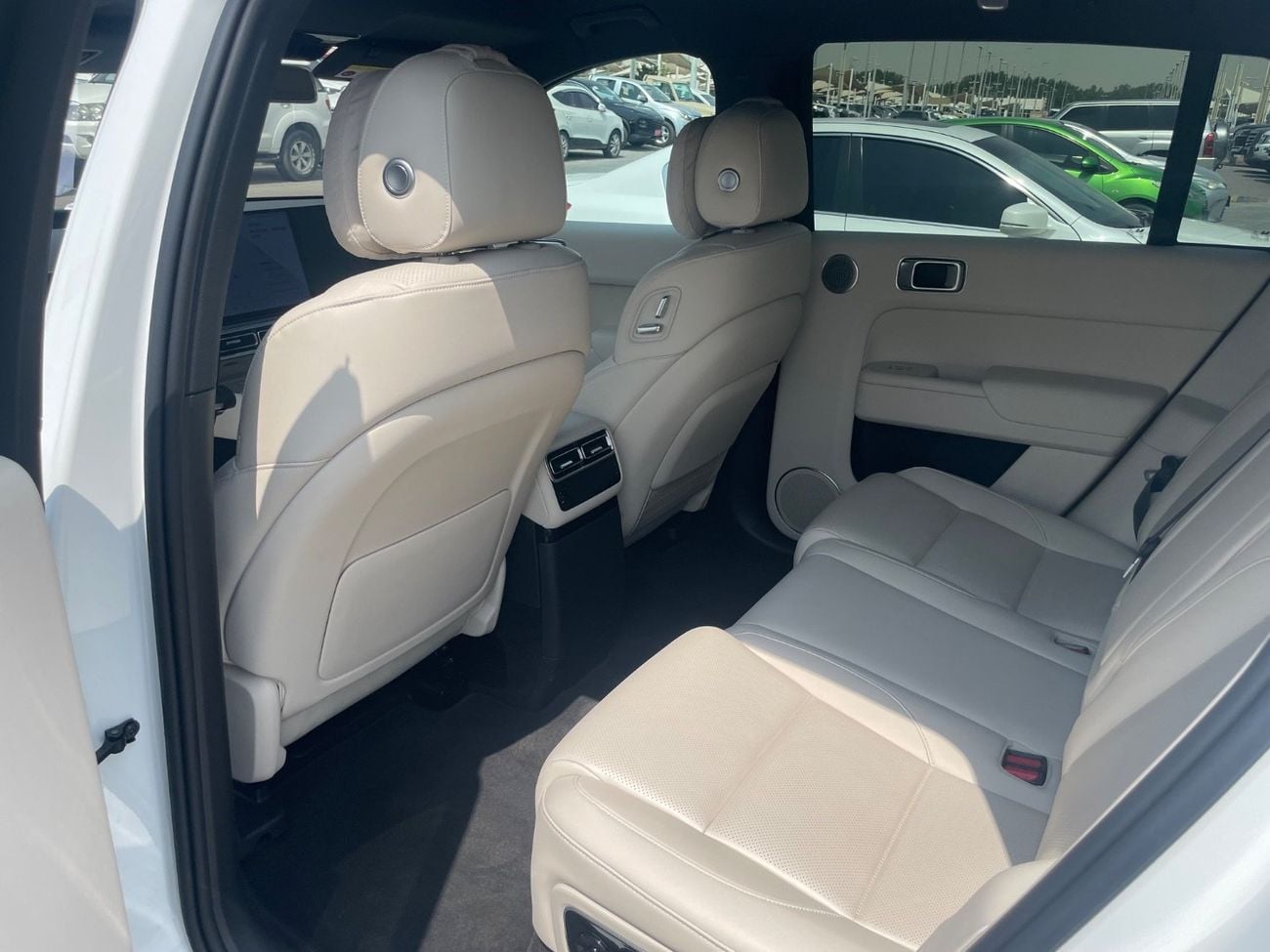 لي اوتو L7 لي اوتو L7 وارد الصين بحالة جيدة جدا