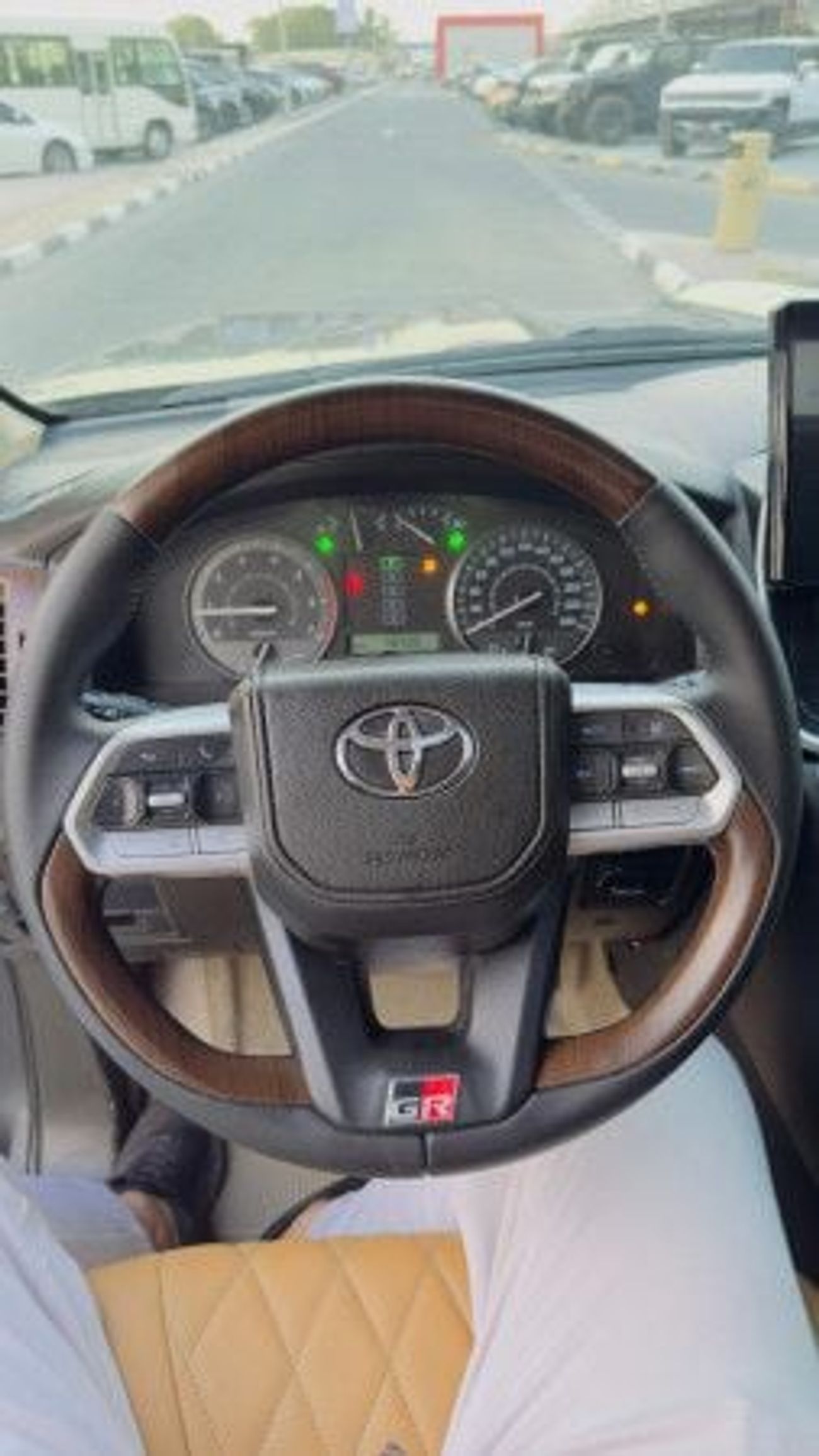 Toyota Land Cruiser MODIFIED TO LC300 2025 | LHD | 4.0L PETROL ENGINE | AUTOMATIC TRANSMISISON | 360 VIEW CAMERA