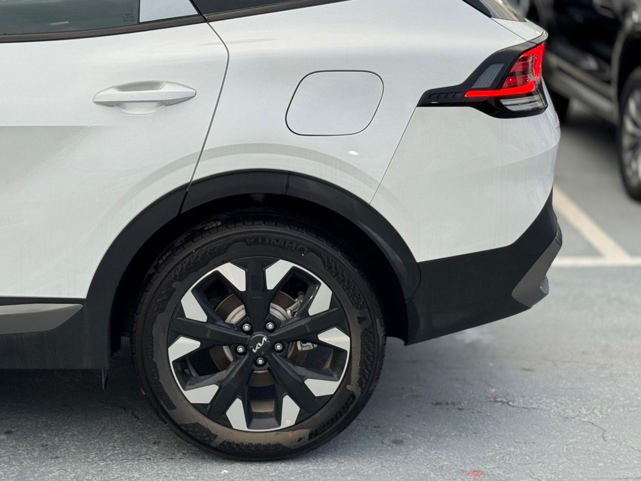 كيا سبورتيج 2.0L Petrol Turbo 4WD 2025 Export Price @ 90,000 AED