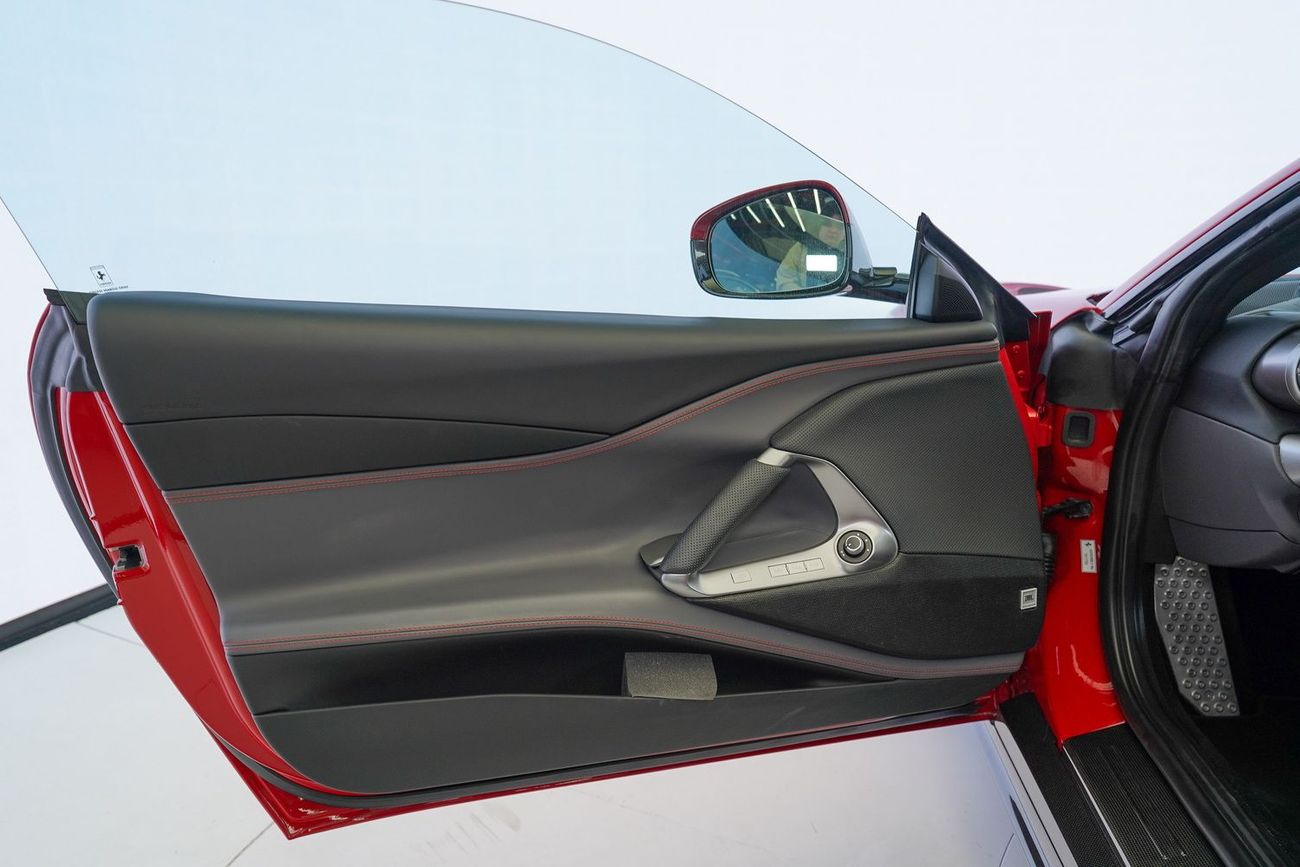 فيراري 812  سوبرفاست