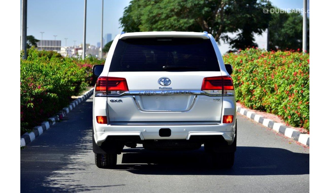 Toyota Land Cruiser 200 GXR V8 4.5L DIESEL PLATINUM WITH KDSS SUSPENSION