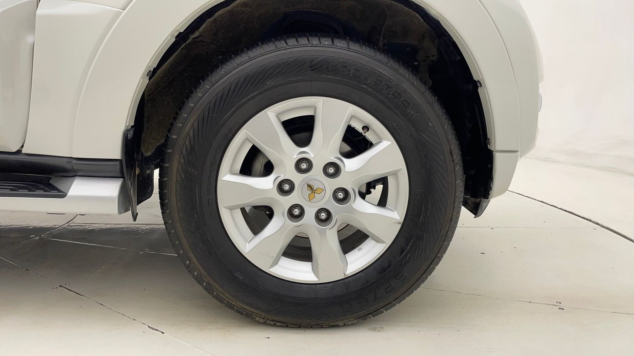 Mitsubishi Pajero GLS HIGHLINE 3 | Zero Down Payment | Home Test Drive