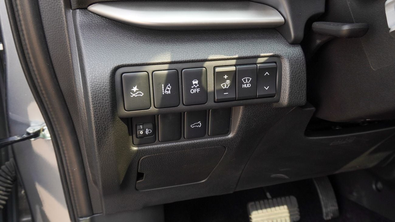 Mitsubishi Eclipse Cross Brand New Mitsubishi Eclipse Cross HighLine 2026 Export 1.5L 2WD Petrol|Grey/Black|ECLIPSECROSS-GLS-