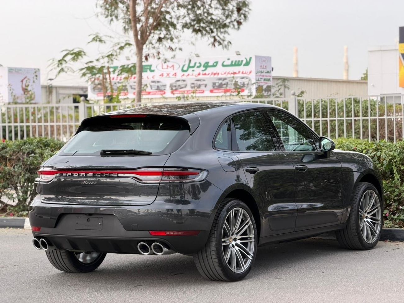 Porsche Macan Std 2.0L (252 HP)