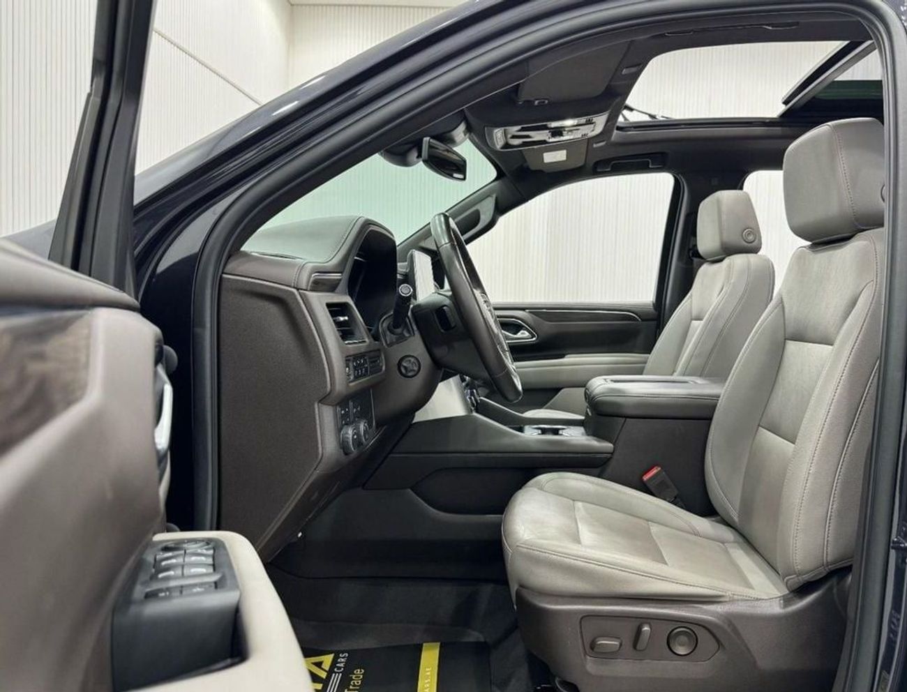 شيفروليه سوبيربان LT 5.3L 4WD 2023 Chevrolet Suburban LT, Nov 2025 Chevrolet Warranty, Low Kms, 8 Seater, GCC