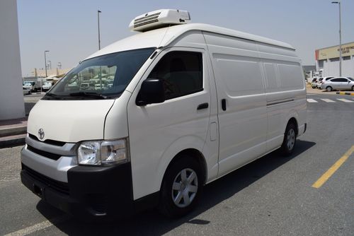 Toyota Hiace GLS - High Roof Toyota Hiace Highroof Freezer 2.7L, model:2020. Excellent condition